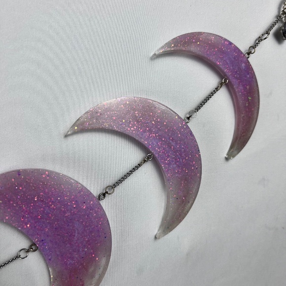 Resin moon phase wall hanging - Picture 7 of 13